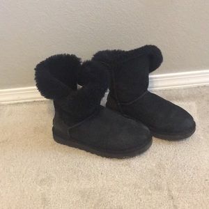 Black Uggs